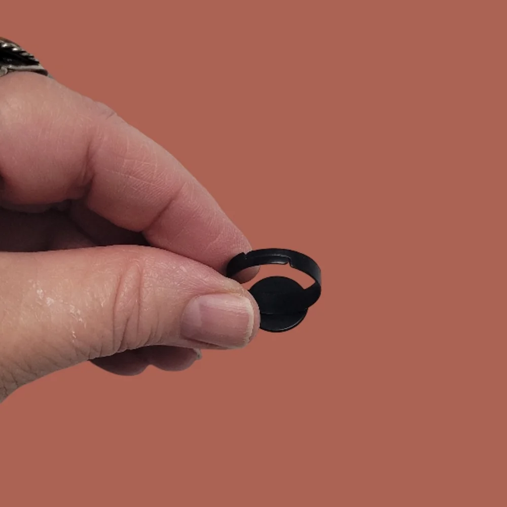 Stylish Black Sunflower Ring Handmade NWT
